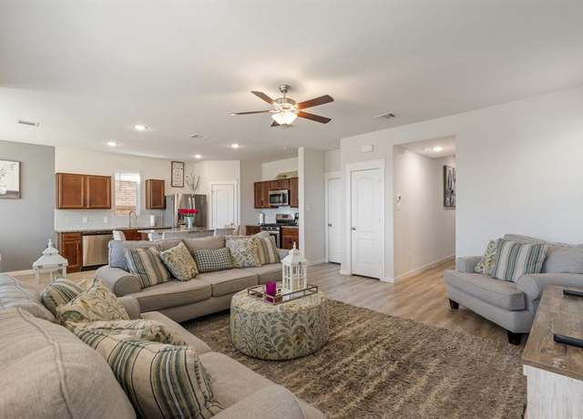 Property at 2387 Neff Ln, Forney, TX 75126, 3 beds, 2.5 baths