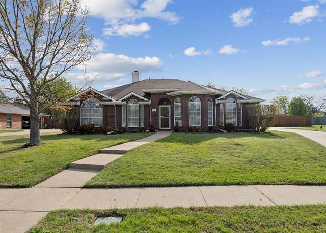 Property at 320 Banbury Dr, Murphy, TX 75094, 4 beds, 2 baths