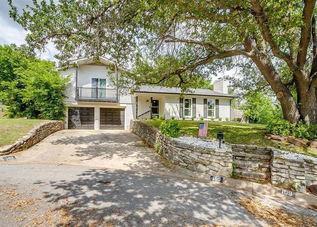 Property at 109 Roselawn Dr, Weatherford, TX 76086, 3 beds, 2 baths
