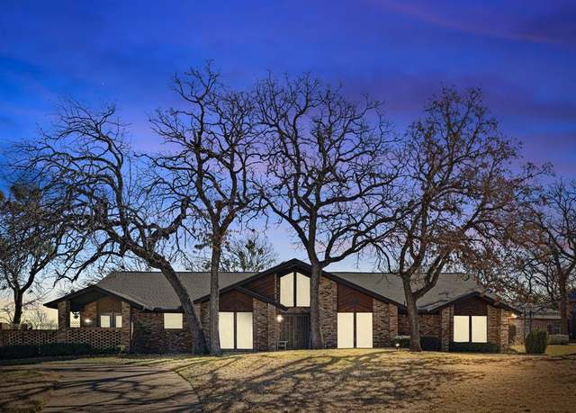 Property at 801 Timberview Ct S, Fort Worth, TX 76112, 3 beds, 3 baths