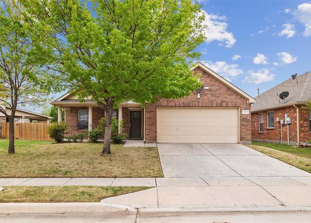 Property at 11705 Netleaf Ln, Fort Worth, TX 76244, 4 beds, 2.5 baths