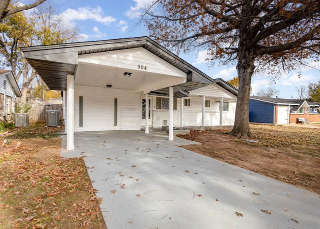 Property at 904 Dee Ln, Bedford, TX 76022, 5 beds, 3 baths