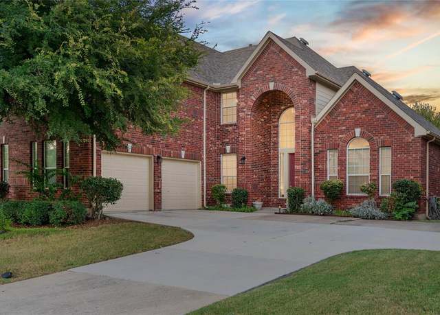 Property at 913 Royal Oaks Dr, Mckinney, TX 75072, 5 beds, 4 baths