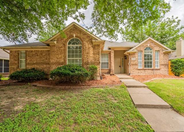 Property at 4725 Magna Carta Blvd, Grand Prairie, TX 75052, 3 beds, 2 baths