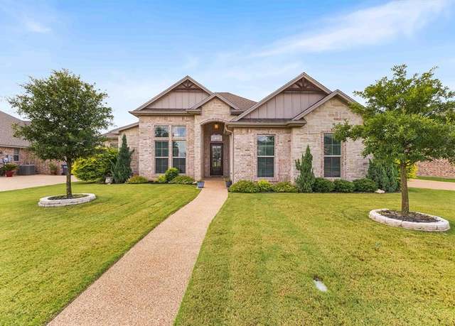 Property at 10309 Creekside Ln, Waco, TX 76712, 4 beds, 3 baths
