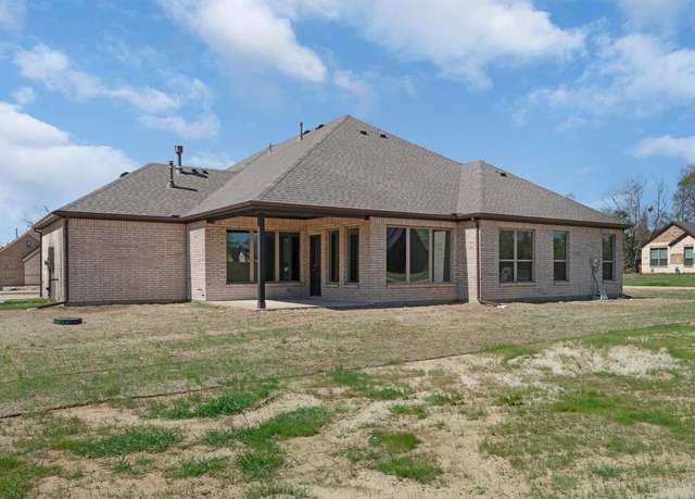 Property at 105 Lakeview, Canton, TX 75103, 4 beds, 2.5 baths