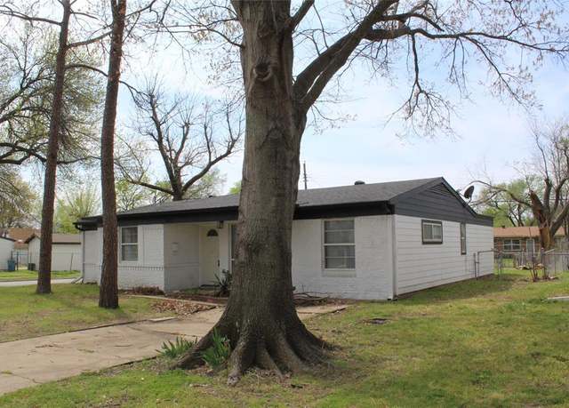 Property at 4801 Salem Dr, Mesquite, TX 75150, 3 beds, 2 baths