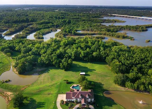 Property at 12000 Meadow Lake Dr, Copper Canyon, TX 76226, 6 beds, 5.5 baths
