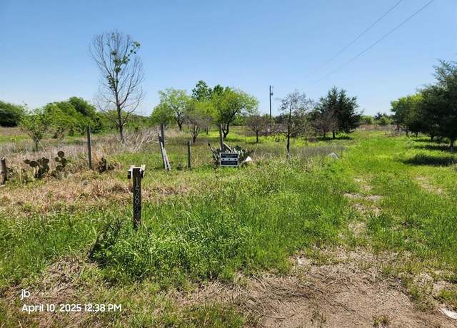 Property at 15889 Joshua Ln, Kemp, TX 75143
