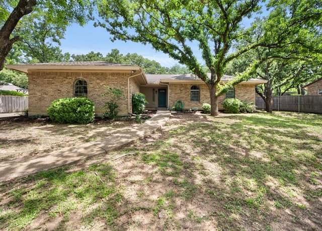 Property at 5711 Trail Lake Dr, Arlington, TX 76016, 3 beds, 2 baths