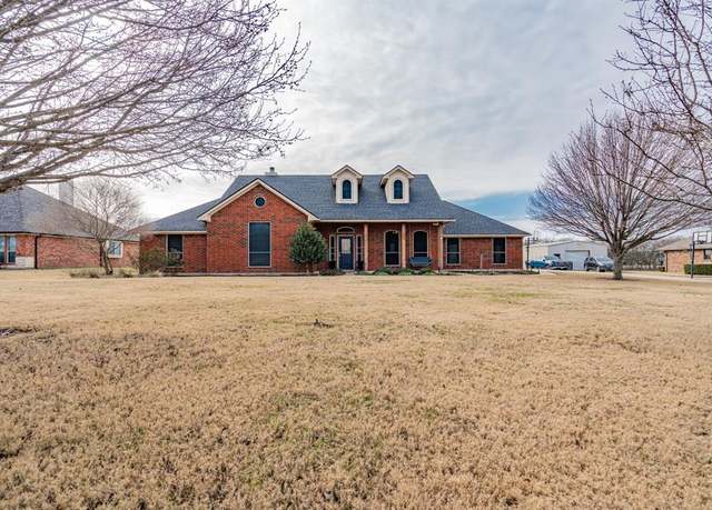 Property at 1801 Ranch Rd, Royse City, TX 75189, 3 beds, 2.5 baths