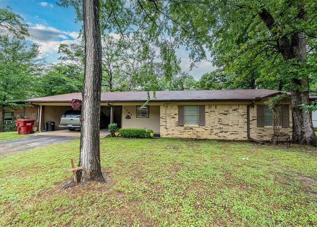 Property at 1361 Shady Ln, Canton, TX 75103, 3 beds, 2 baths