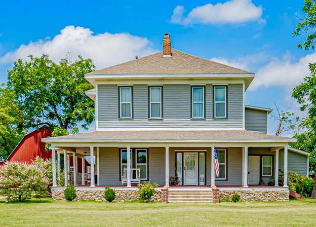 Property at 604 W Clinton St, Dublin, TX 76446, 5 beds, 3 baths