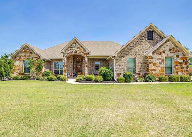 Property at 3917 De Cordova Ranch Rd, Granbury, TX 76049, 4 beds, 3 baths