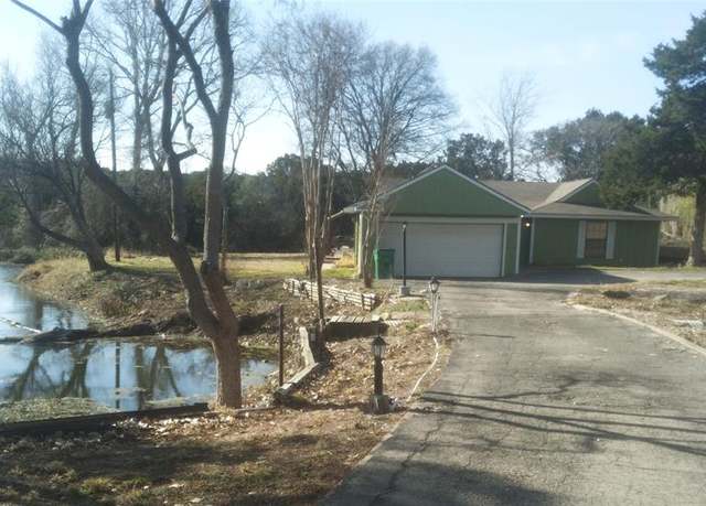 Property at 256 Country Club Rd, Whitney, TX 76692, 4 beds, 2 baths