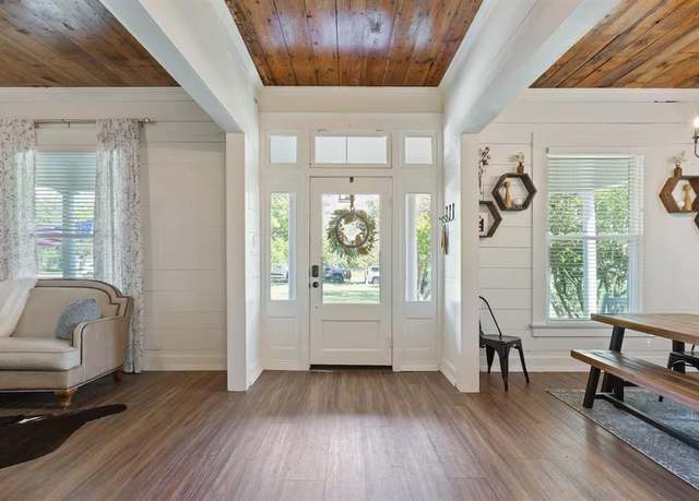 Property at 724 N Old Robinson Rd, Robinson, TX 76706, 4 beds, 2.5 baths