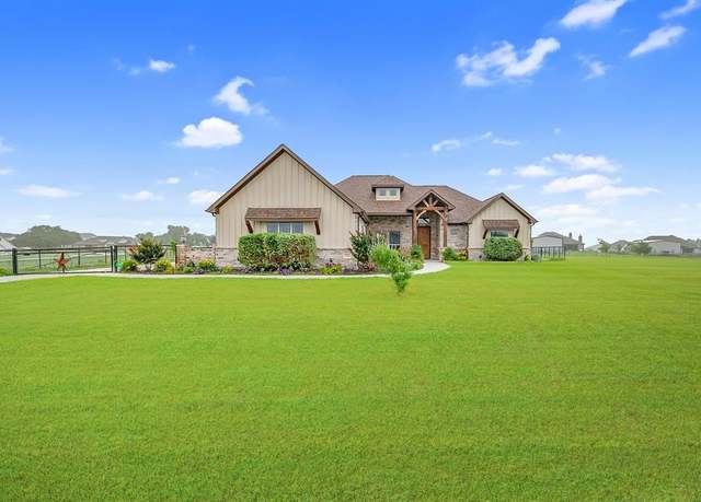Property at 134 Southern Ct, Springtown, TX 76082, 3 beds, 2 baths