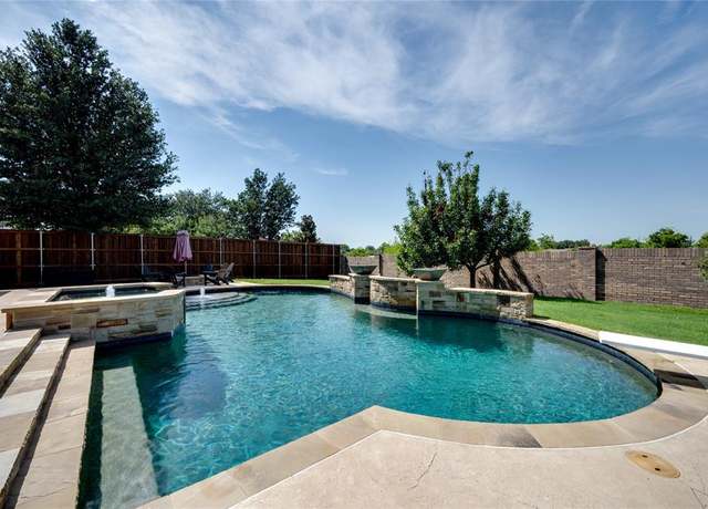 Property at 1604 Harper Ln, Carrollton, TX 75010, 5 beds, 4 baths