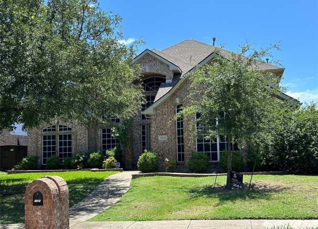 Property at 3828 Cochran Dr, Carrollton, TX 75010, 4 beds, 3.5 baths