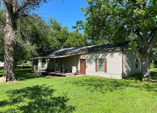 Property at 602 S Mignonette St, Kosse, TX 76653, 3 beds, 2 baths