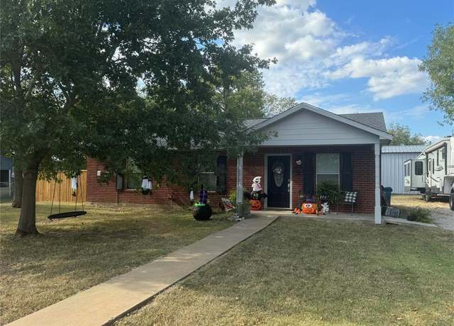 Property at 105 N 6th St E, Dawson, TX 76639, 3 beds, 1 bath