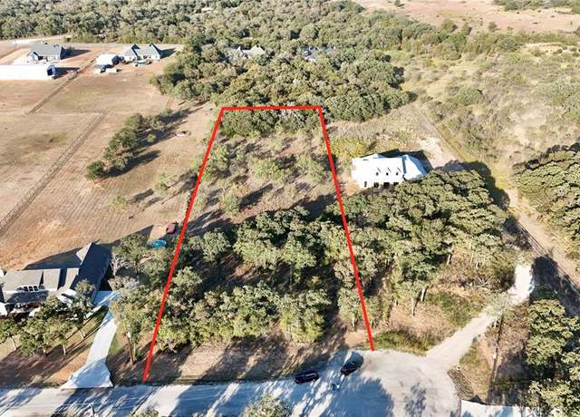 Property at 2031 Feather Ln, Weatherford, TX 76088