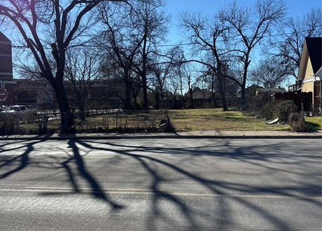 Property at 1500 W 12th St, Dallas, TX 75208