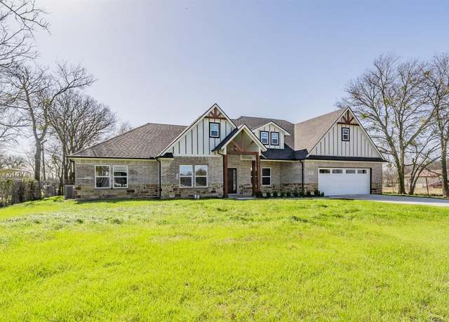 Property at 206 Hix Rd, Cleburne, TX 76031, 5 beds, 2.5 baths