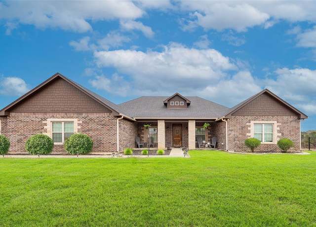 Property at 2511 Peach Rd, Big Sandy, TX 75755, 4 beds, 3.5 baths