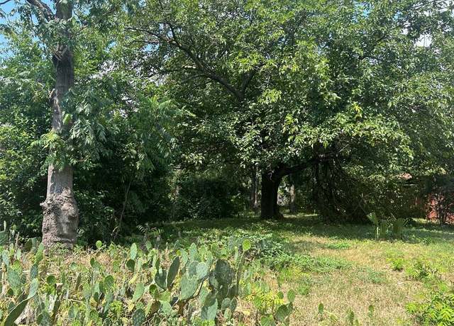 Property at 6 N Ravinia Dr, Dallas, TX 75211