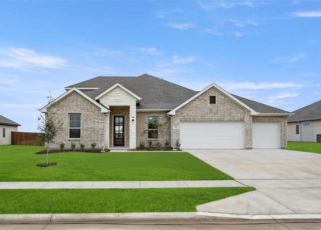 Property at 412 Basalt Dr, Azle, TX 76020, 3 beds, 3.5 baths