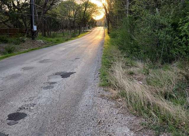 Property at 965 Johnson Ln, Ovilla, TX 75154, 4 beds, 2 baths