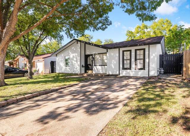 Property at 2441 Lakeshore Dr, Grand Prairie, TX 75051, 3 beds, 1.5 baths