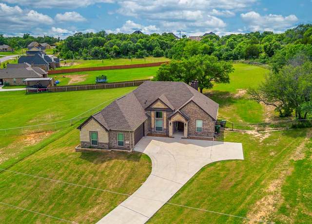 Property at 1212 Mary Ellis Dr, Springtown, TX 76082, 3 beds, 2 baths