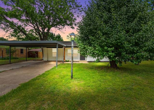 Property at 820 Yale Ave, Lewisville, TX 75057, 3 beds, 2 baths
