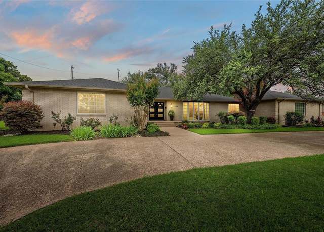 Property at 5925 Mount Rockwood Cir, Waco, TX 76710, 4 beds, 3.5 baths