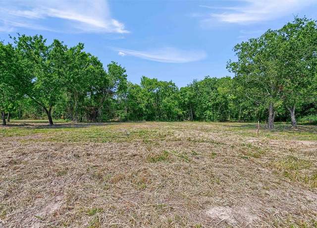 Property at 147 Shadow Trl, Sherman, TX 75092