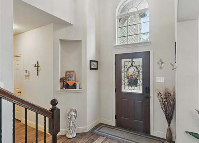 Property at 5724 Diamond Valley Dr, Fort Worth, TX 76179, 5 beds, 3 baths