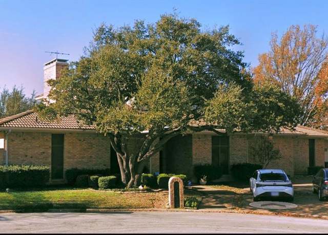 Property at 848 S Havenwood Ln S, Fort Worth, TX 76112, 4 beds, 5.5 baths