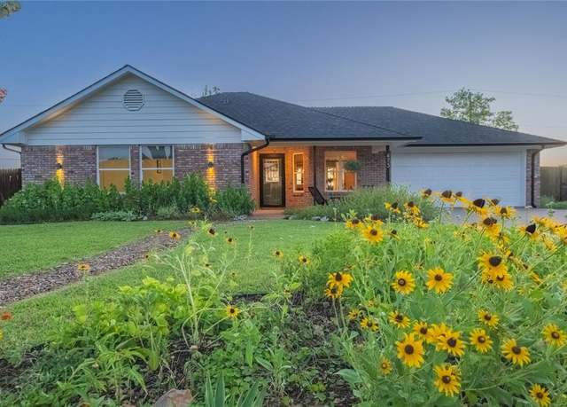 Property at 473 N Sierra Trl, Pilot Point, TX 76258, 3 beds, 2 baths