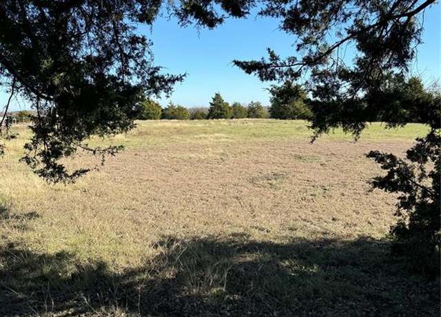 Property at 102 Red Maple Rd, Gunter, TX 75058