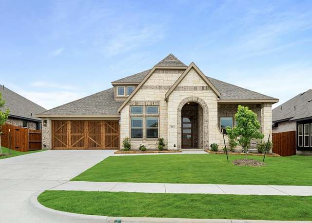 Property at 513 Sanctuary Dr, Waxahachie, TX 75165, 4 beds, 3 baths