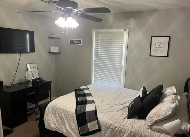 Property at 308 Fleming Dr, Hurst, TX 76053, 3 beds, 1.5 baths