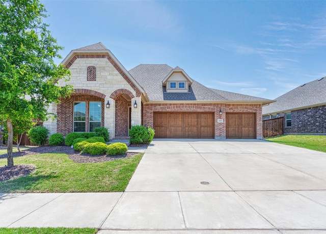 Property at 2425 Chapel Oaks Dr, Mckinney, TX 75071, 4 beds, 4 baths