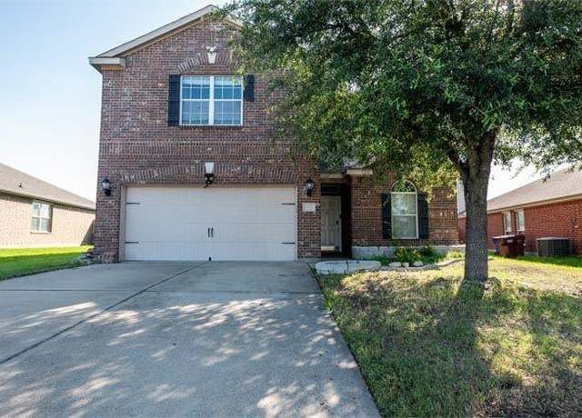 Property at 3412 Spruce St, Royse City, TX 75189, 5 beds, 3.5 baths
