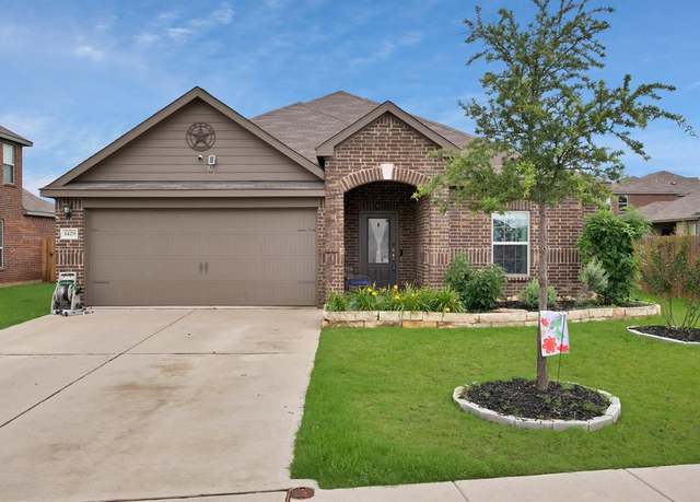 Property at 1429 Mackinac Dr, Crowley, TX 76036, 3 beds, 2 baths