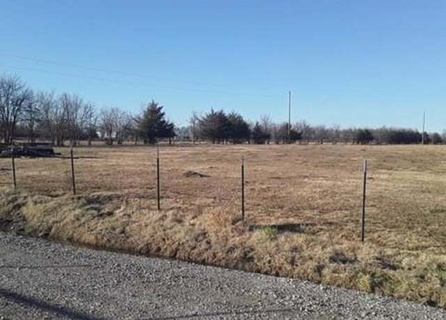 Property at 424 E Deer Ln, Celeste, TX 75423