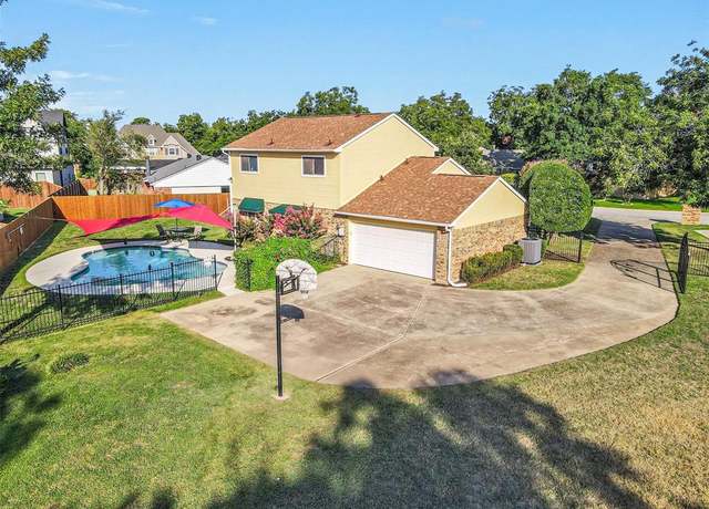 Property at 1810 Teton Dr, Grapevine, TX 76051, 3 beds, 2.5 baths