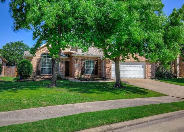 Property at 10801 Winged Foot Dr, Rowlett, TX 75089, 3 beds, 2 baths