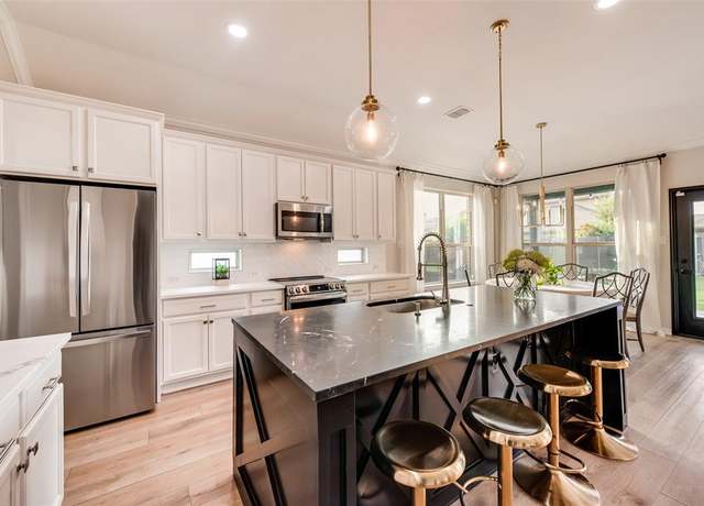 Property at 11701 Parade Dr, Frisco, TX 75036, 4 beds, 3.5 baths